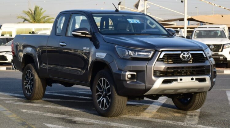 Toyota Hilux King Cab Pickup 2017 RHD